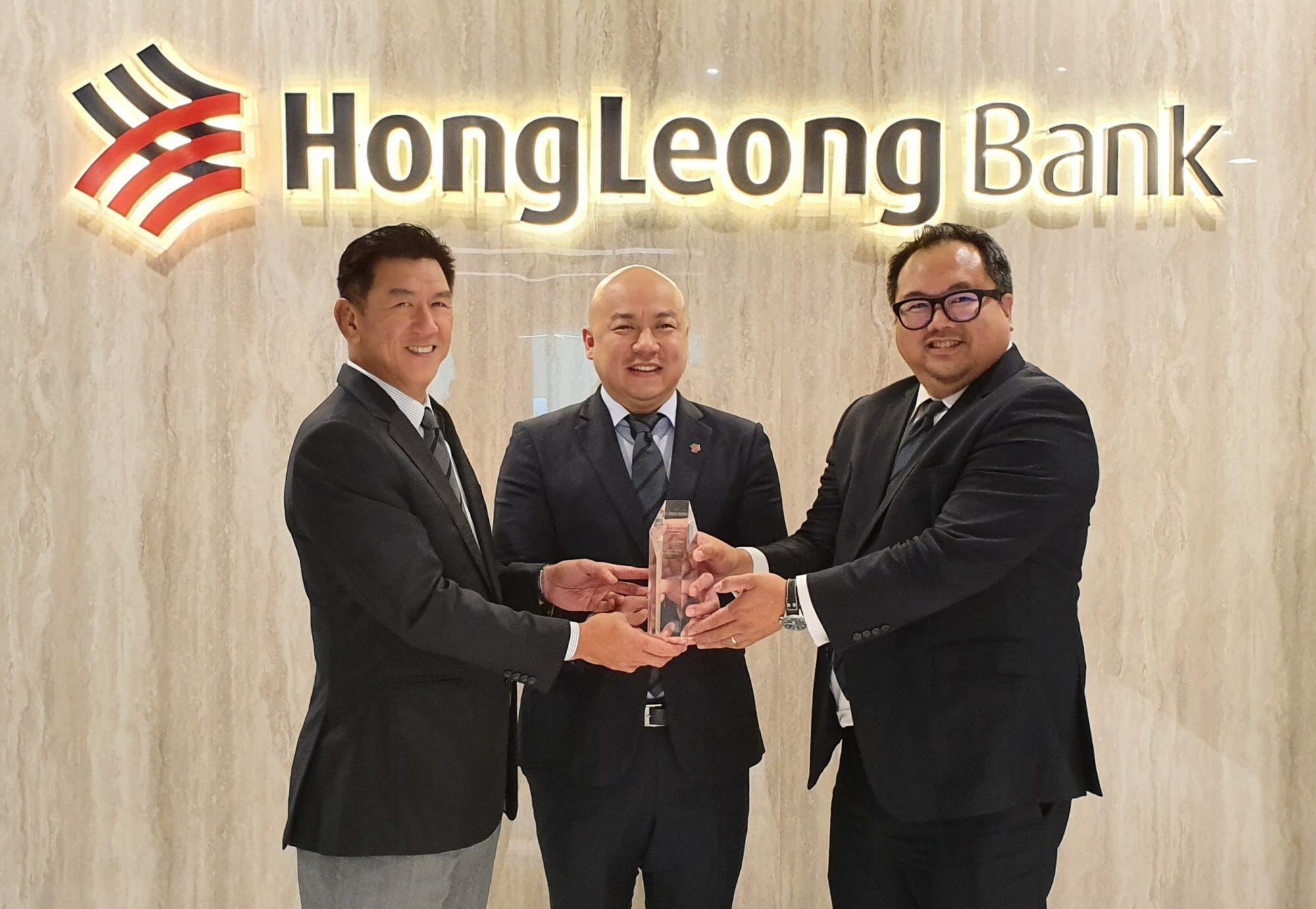 Leong bank service hong customer