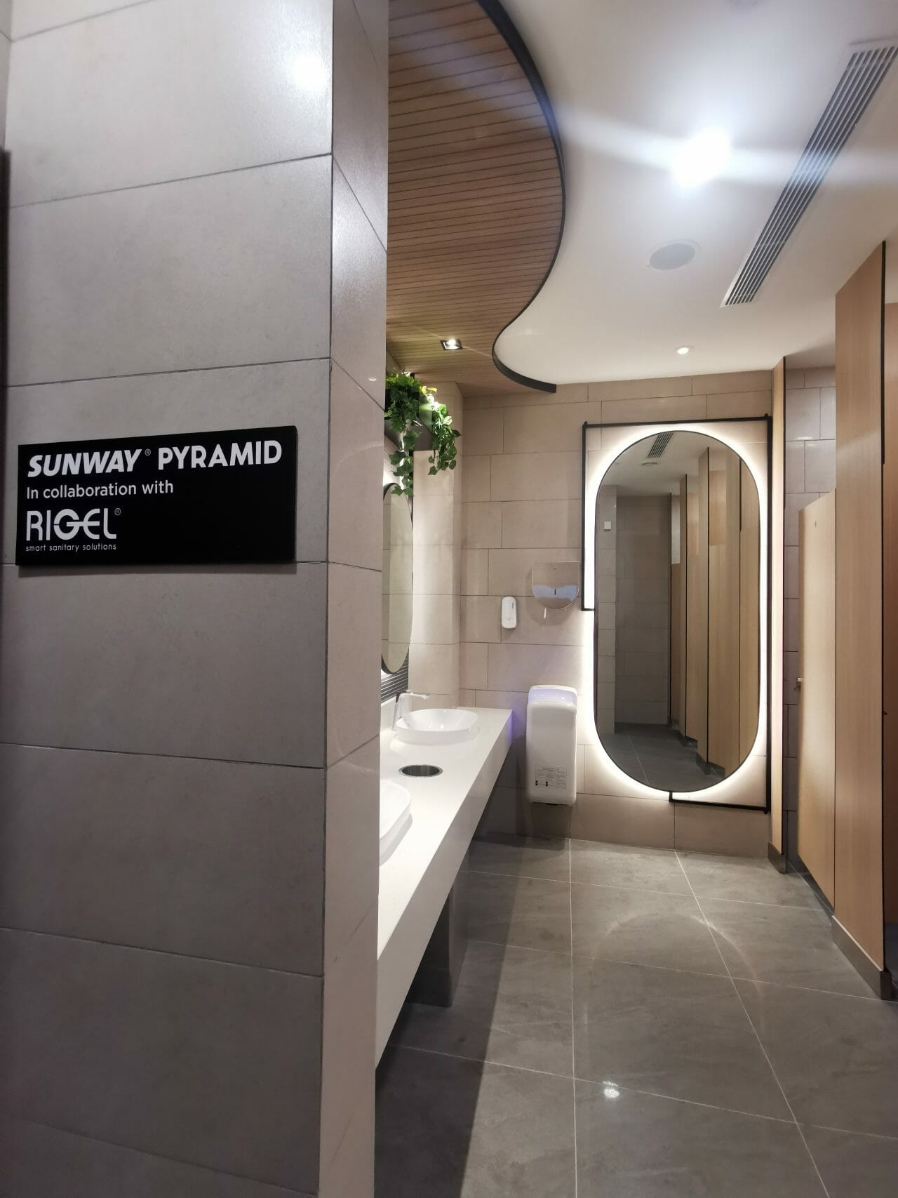 Sunway Pyramid's Of Toilet System Enhances Its Digitalisation