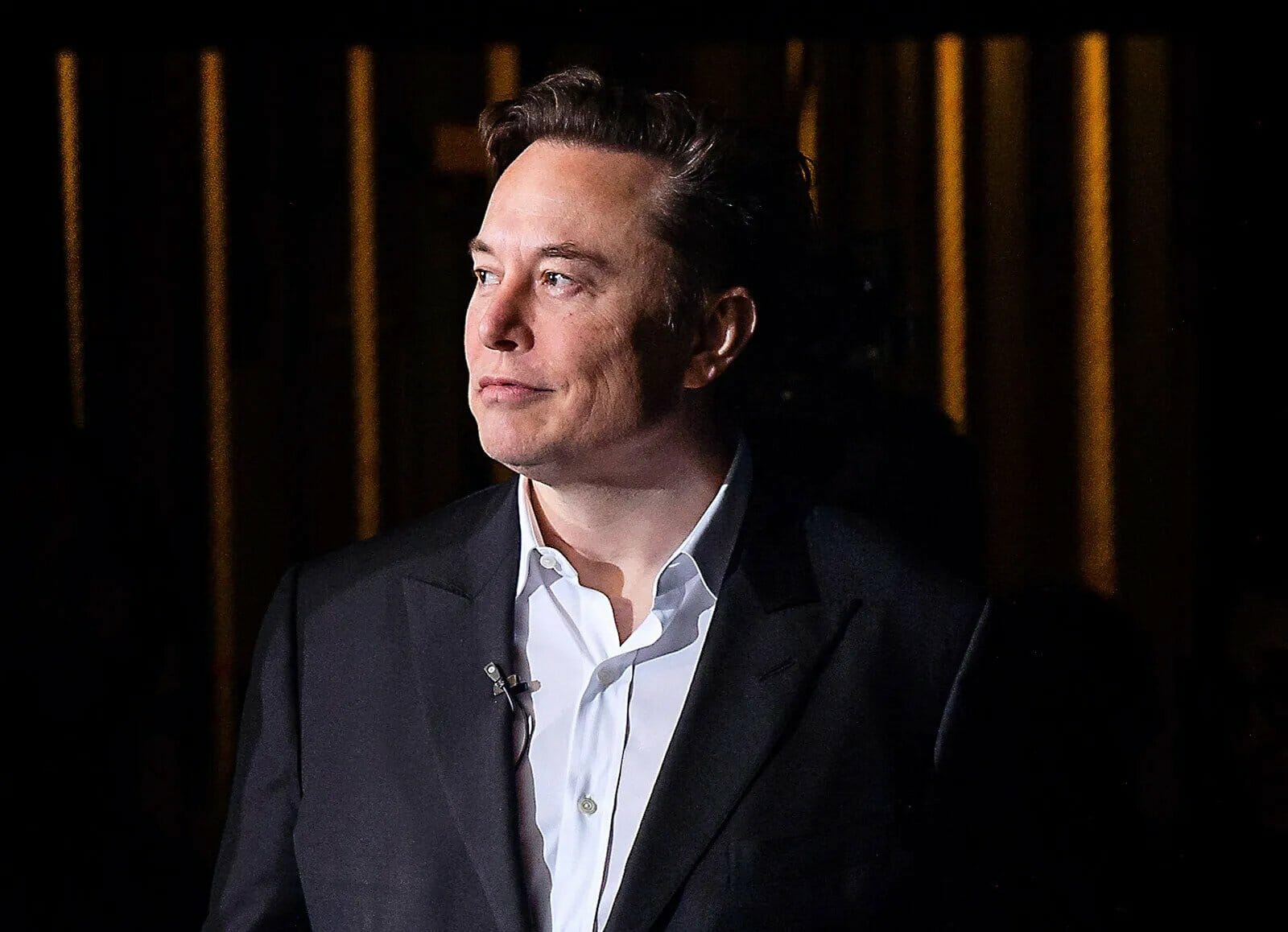 Musk Risks Losing World’s Richest Title With Pay Deal Voided