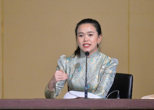 300 baht Levy For International Tourists Visiting Thailand By Air: Thai  Govt | BusinessToday