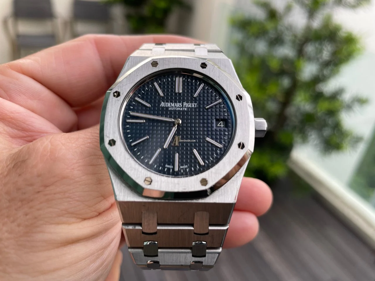 Audemars Piguet First Watch Brand to Replace Stolen Timepieces ...
