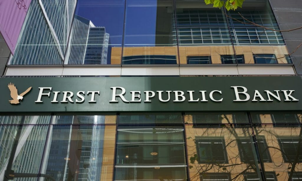 U.S. Regulators Auction First Republic BusinessToday