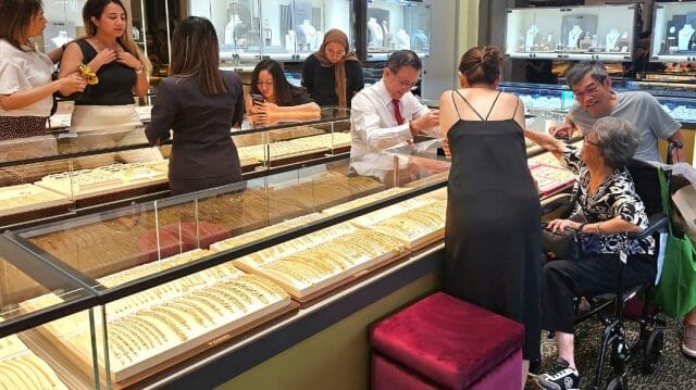 RHB Remains Bearish On Gold After Closing Lower At U$4,051