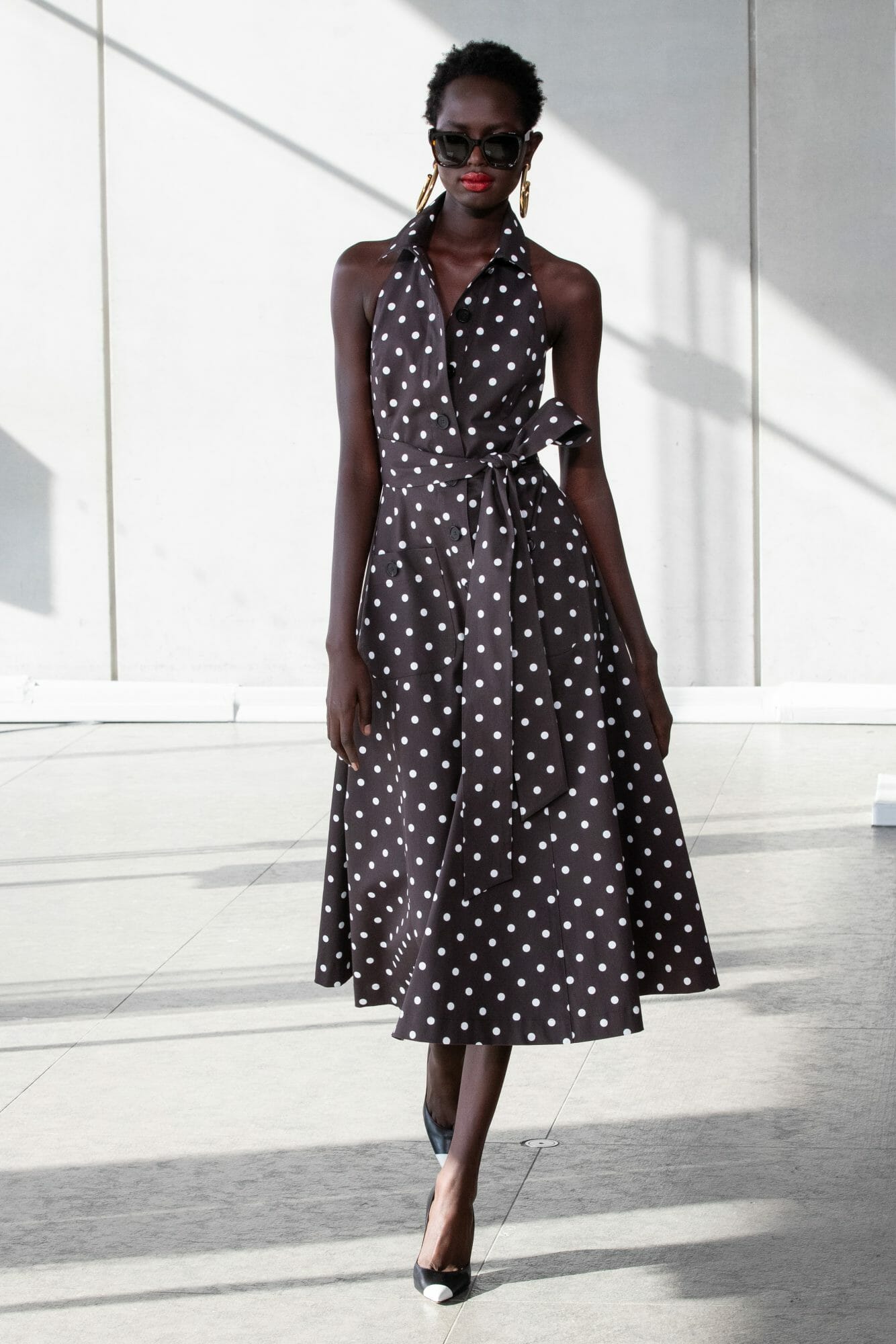 Carolina Herrera Presents Spring/Summer 2024 Fashion Show Sunglasses ...