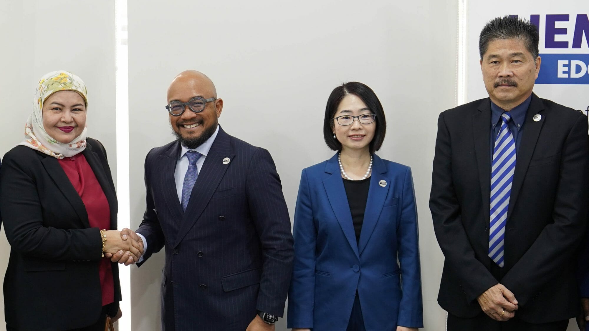 OPUS Consultants Launches RM100 Million Sustainable Zero-Capex Program for  Green Building Transformation in Sarawak - BusinessToday