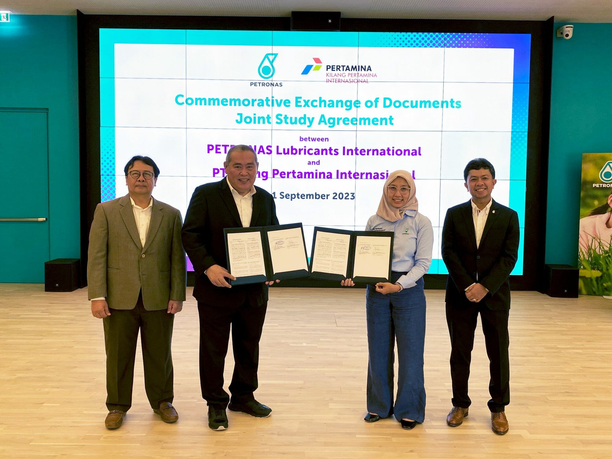 Petronas Lubricants PT Kilang Pertamina Team Up For Greenfield Lube