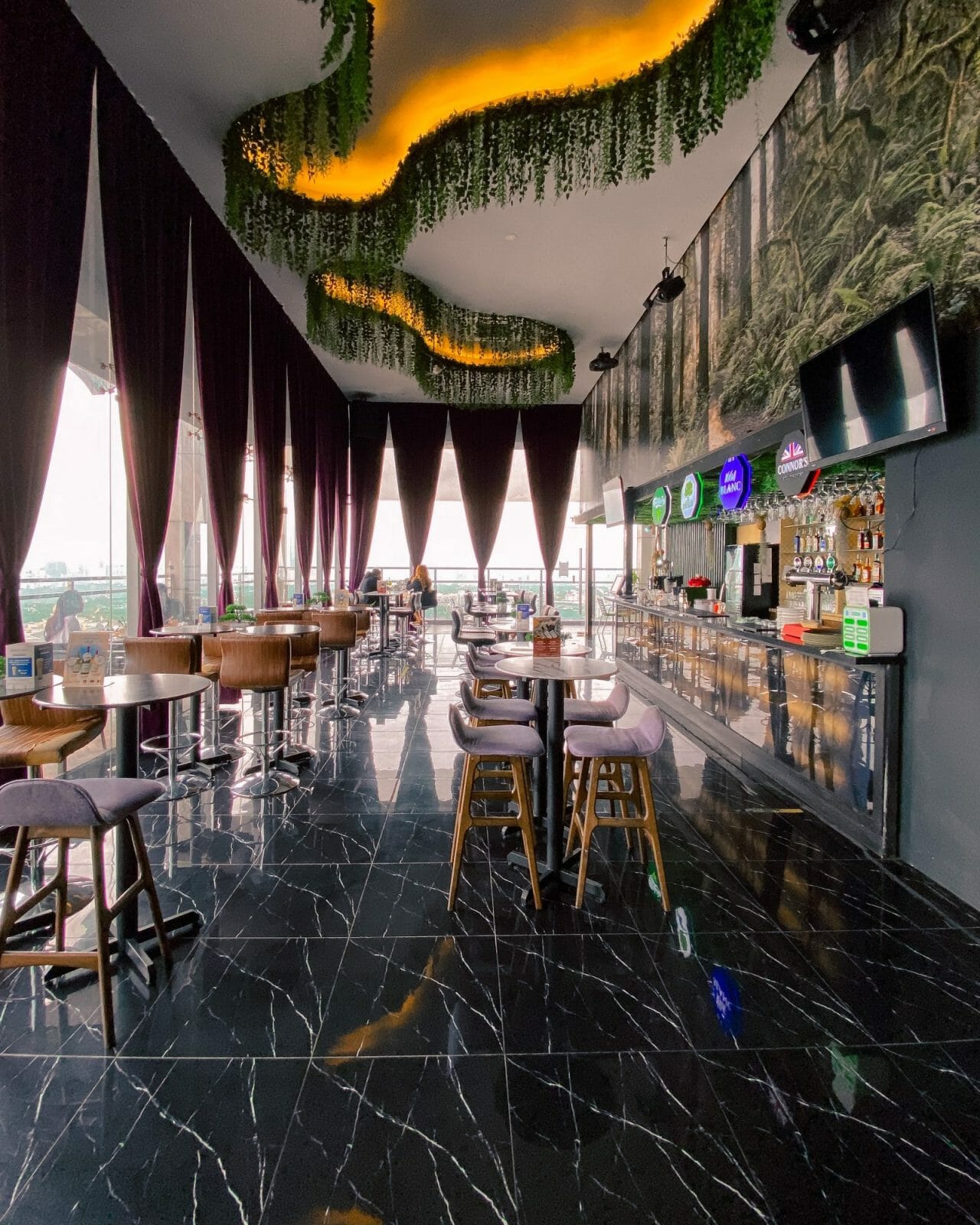 Chakri Raintree Skybar Where Thai And Western Flavours Meet