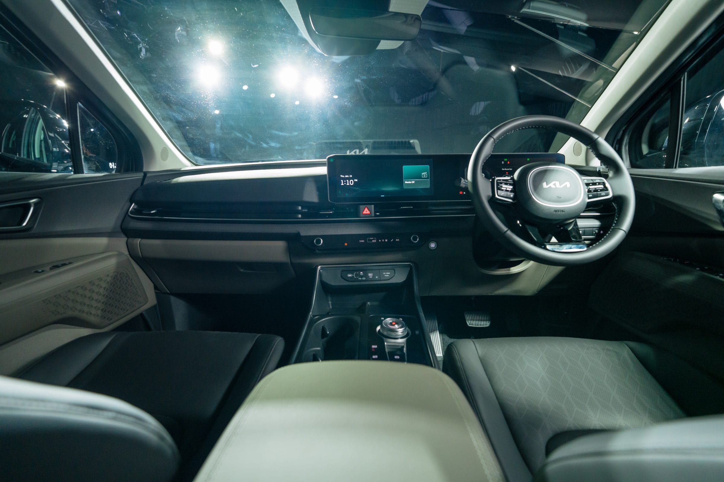 Kia Carnival Returns With Bold New Attitude And Design